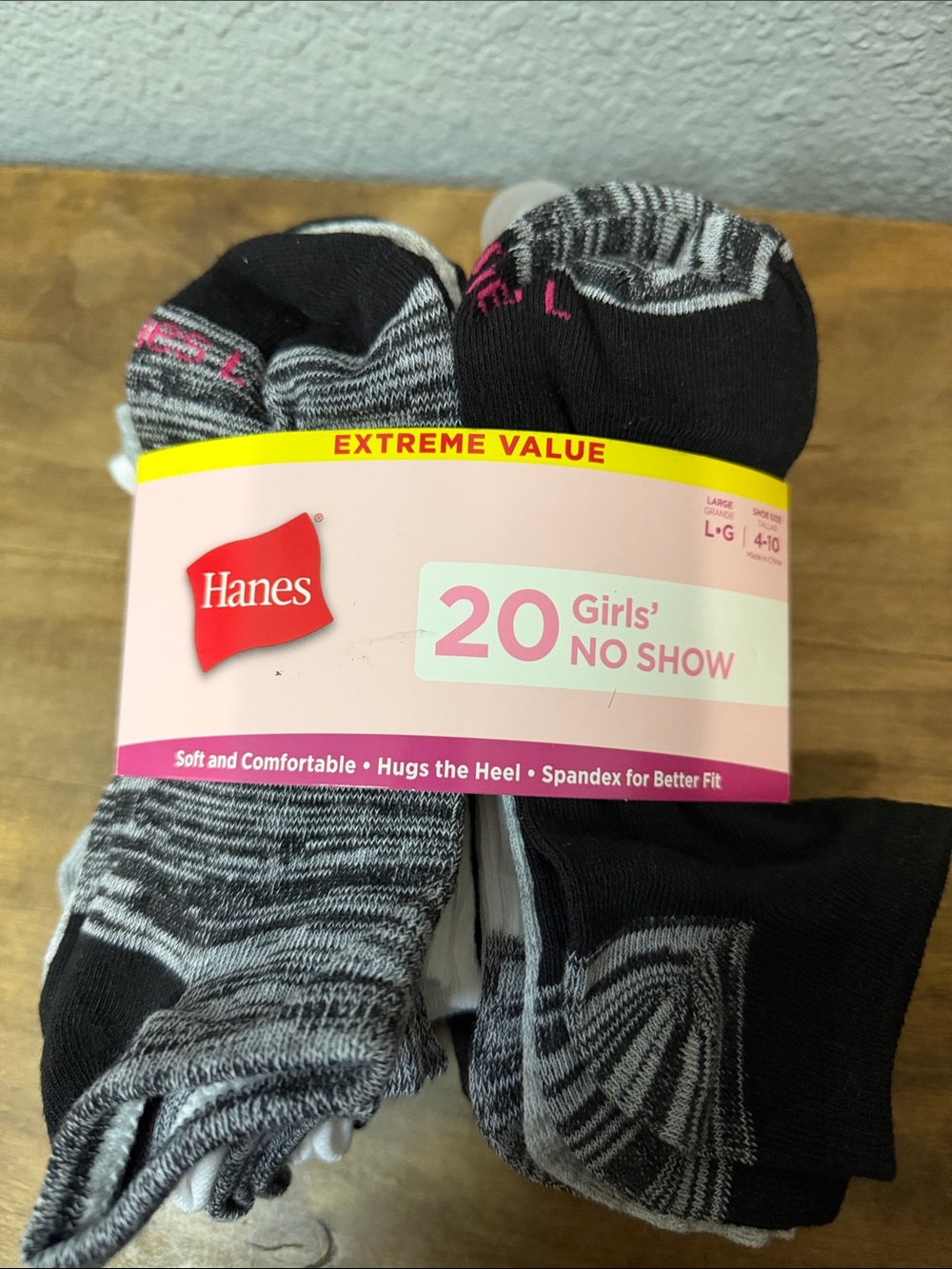 Hanes Girls' No-Show Socks - Black, Gray & Pink Accents (20 Pack)
